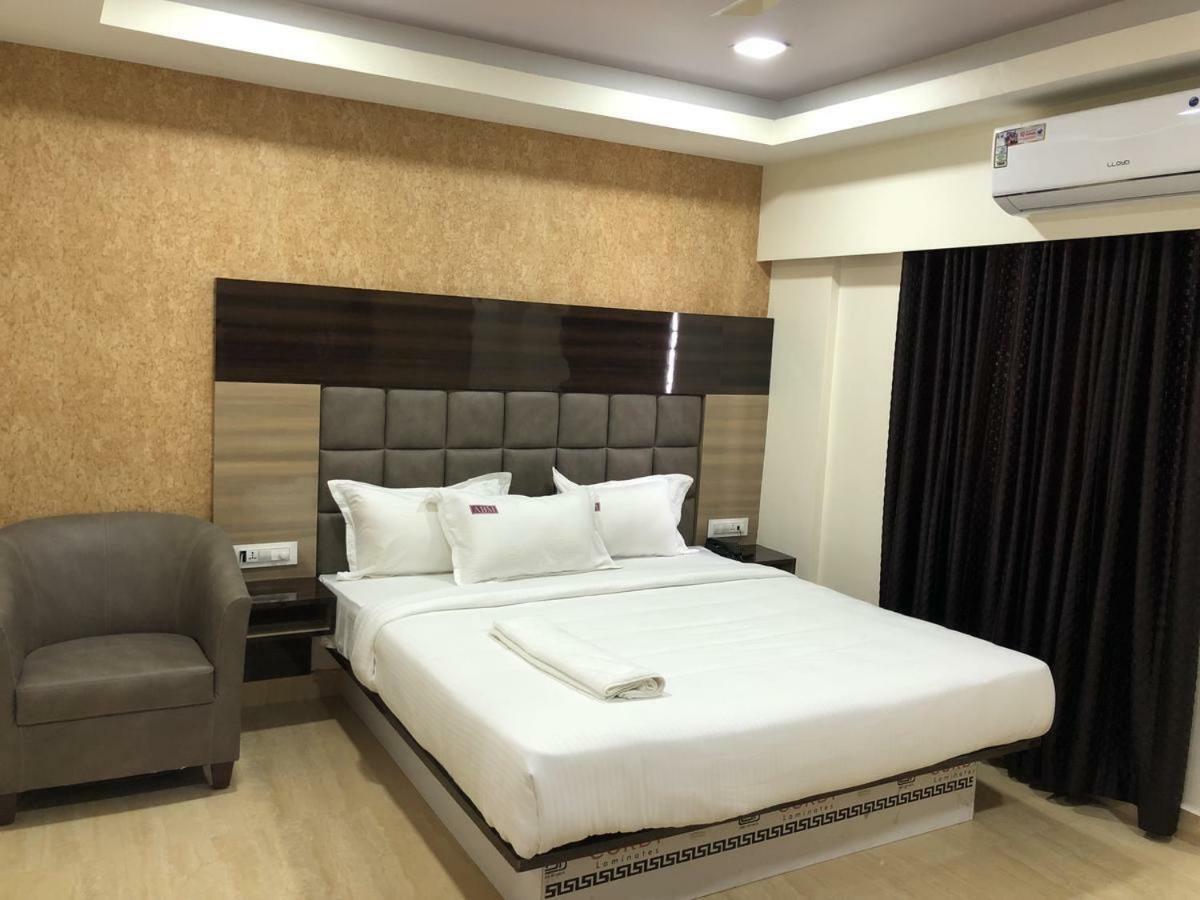 Abm Express Inn Bangalore Bagian luar foto
