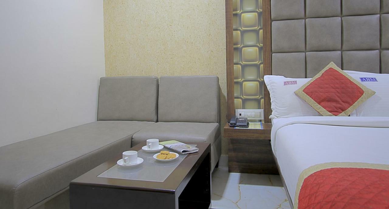 Abm Express Inn Bangalore Bagian luar foto